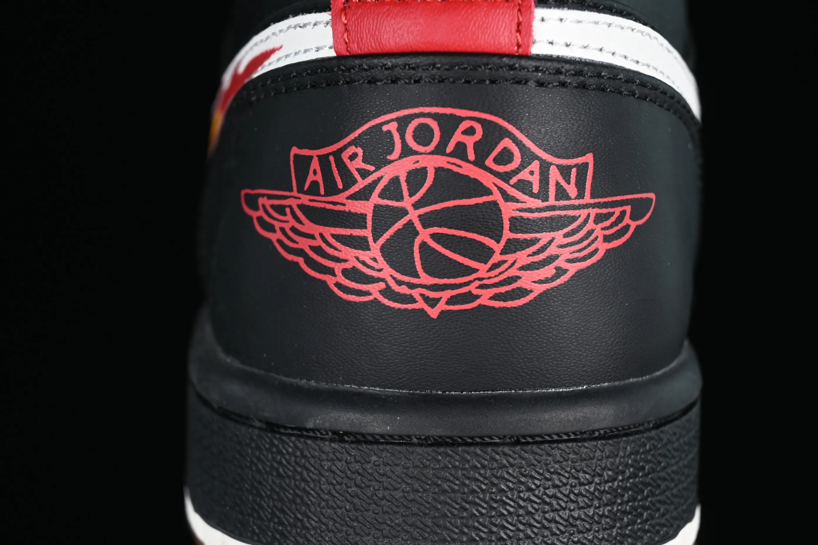 All categories Air Jordan Jordan series basketball shoes Air Jordan 1 Low Air Jordan 1 Low "Flaming Swoosh" AJ1 Joe 1 black red flame FJ7073-010